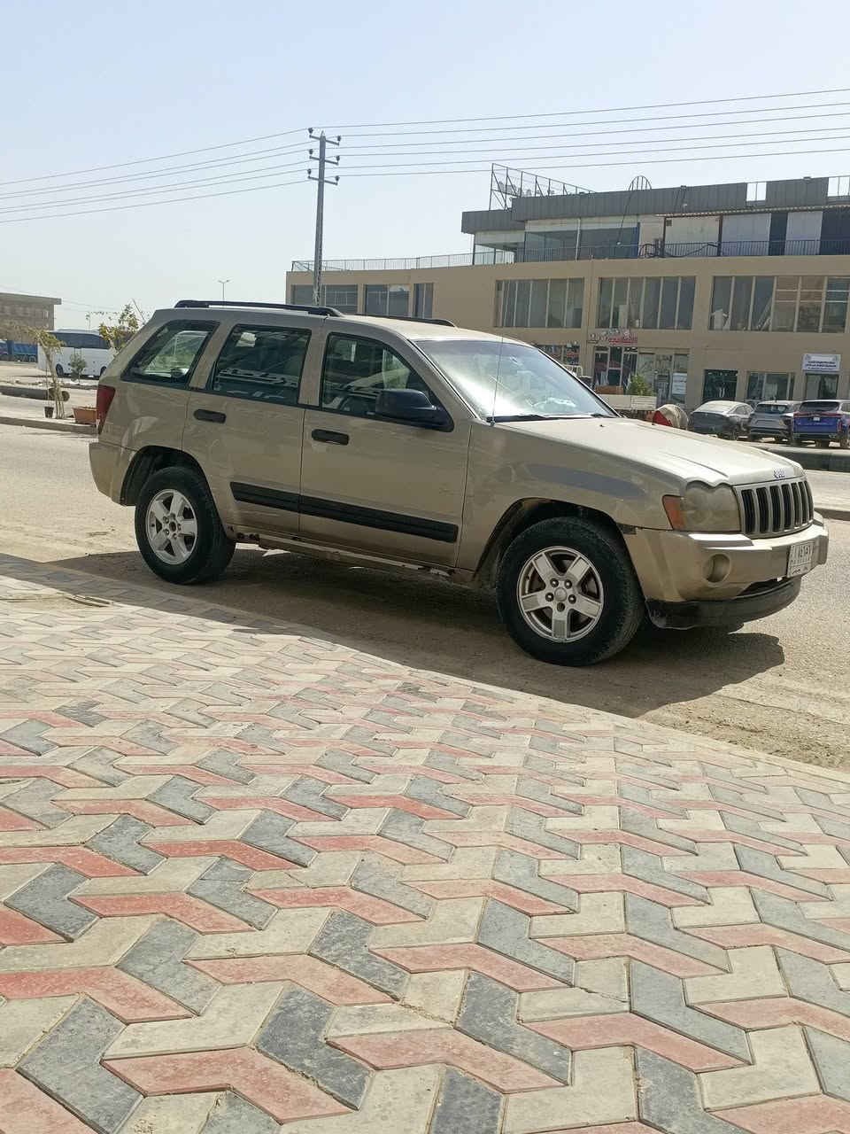السلام عليكم جيب 2005 رقم بغداد سياره مكفوله من الضربه بس صبغ جماليه مكينه بيه تبخير كير حداديه تبريد مكفولات سعره 65 وبيه مجال مكانه نجف ***********
