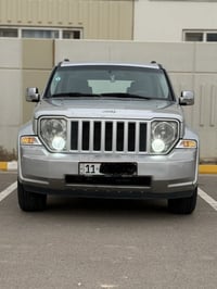 جيب لبرتي موديل2008 محرك V6  3700 رقم بغداد الدولي الجديد باسمي  سيارة...