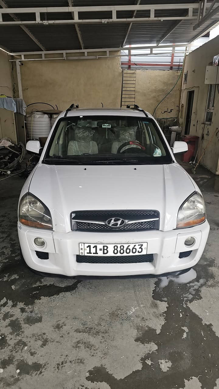 سلام عليكم
توسان موديل 2010 خليجي
بيهه ٣قطع صبغ اثئر شخط سونار 
بل منشوربدون دواخل
فتحه سقف داخل بيجي  محرك ٢٠٠٠ دوش بلادي مامفتوح رقم بغداد بسمي
 مكاني بغداد سعر ١٠٧ ترهم مراوس
هاتف***********
