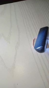 ينجذب للمغناطيس • أسود بالكامل • إبر لامعة