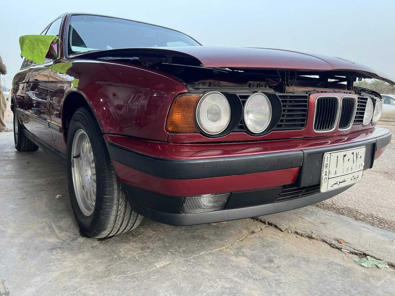 سلام عليكم بي ام 525 اصل مسكر موديل 91 رقم كربلاء  جاهزه من كلشي سعر 80  للستفسار ***********
