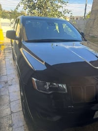 🚙 للبيع — جيب غراند شيروكي ✅ مميزات Jeep Grand Cherokee 2021  • محرك V...