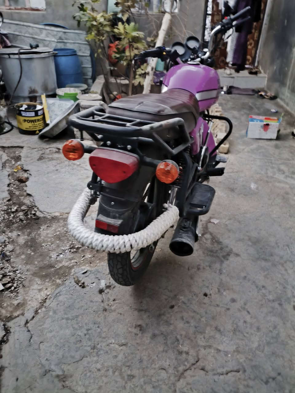 اسلام عليكم
دايوان نفخ موديل 2023
(مرقم رقم كربلاء)
محرك 200
نقص برغي مابيه
ماكاني كربلاء
السعر مليوانين و150 وبيه مجال بسيط
***********
