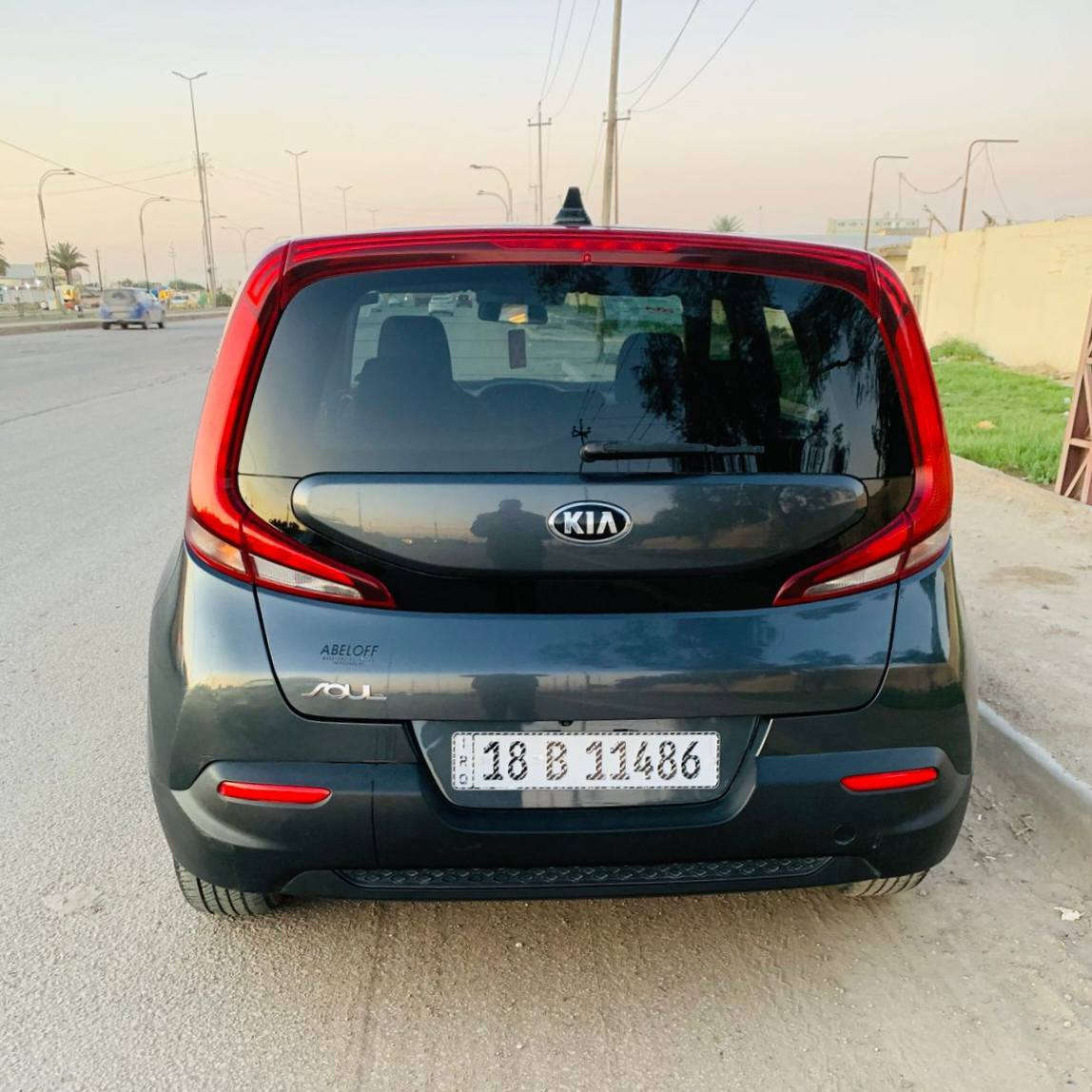 السلام عليكم اخوان للبيع  كيا صول أمريكي 🇺🇸 2021
حادث بنيد فقط قطعه وحده بدون دواخل السياره ماشيه 50 
رقم انكليزي بابل السياره كلش نظيفة وما بيها اي نقص 
عنوان: بابل 
السعر :143
***********

