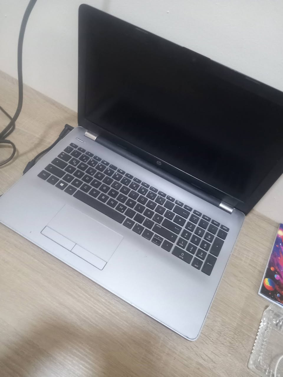 السلام عليكم لابتوب hp G6
رام 8
هارد 238ssd
كامراة
كور اي 3 جيل 7
حجم شاشة كبير 15.6 
نضافة خارجية 70%100
وقاعدة الأقراص اعتقد بيها نقص 
سعر 190


**إذا كنت صاحب هذا الإعلان وتريد حذفه لأي سبب، رجاءا أرسل رسالة إلى الدعم الفني**