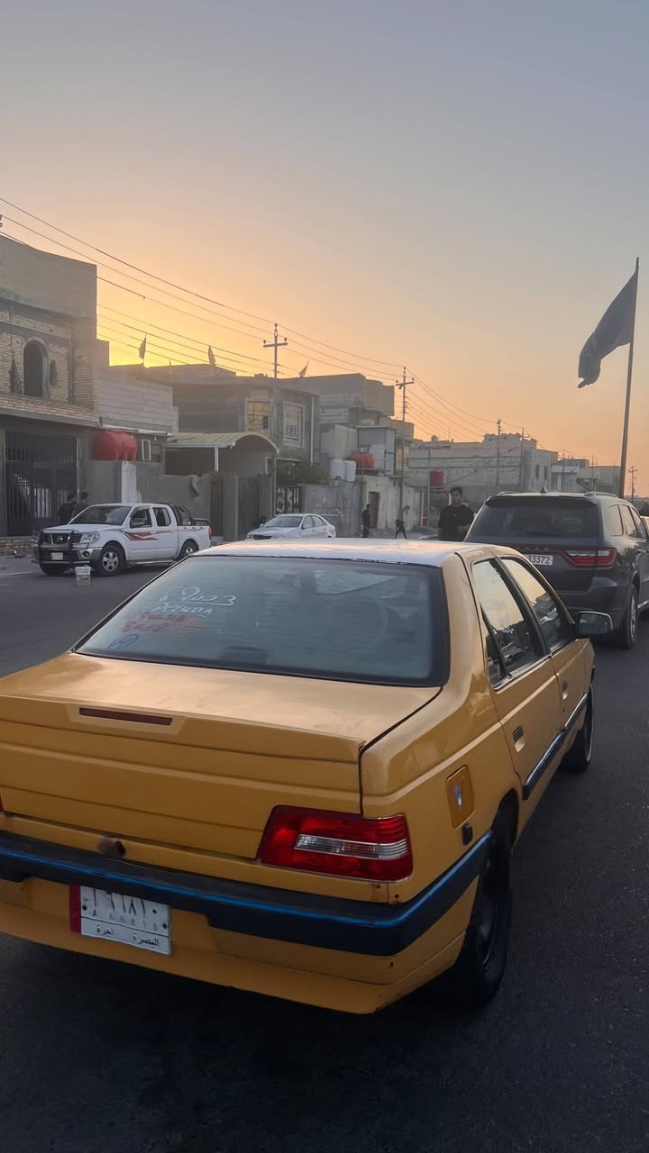 سلام عليكم بيجو مديل 16 سياره جاهزه من مكينه جديده توني شاده هيه وتفرعاته وكير وحداد وكهربايات كله جديد ومصفر هيئه وغرامات رقمه بصره شرط تحويل ما بيه نقص سعره 32 عنوان البصره ستفسار ***********
