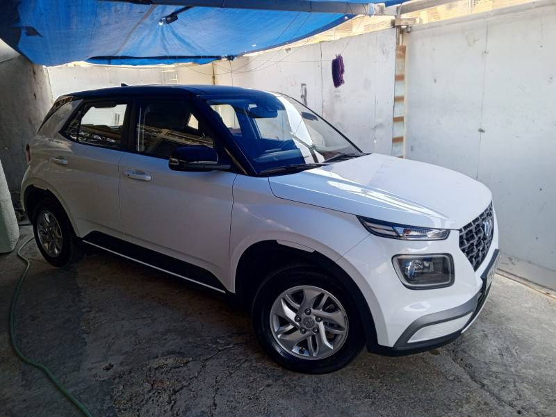 فينو خليجي استيرادخاص موديل 22 فول مواصفات 4بصمات تشغيل عن بعد كشنات جلد تدفىه وتبريد. بغداد حي الجامعه وبسمي ***********
