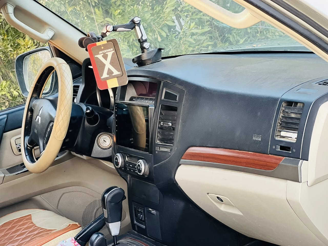 🔹 السيارة: ميتسوبيشي باجيرو
🔹 الموديل: 2008
🔹 المنشأ: خليجي
🔹 اللون: ذهبي
🔹 الحالة: كفالة عامة

📍 موقع السيارة: الديوانية / السدير

📞 رقم الهاتف: ***********

غير متواجد ع الفيس
