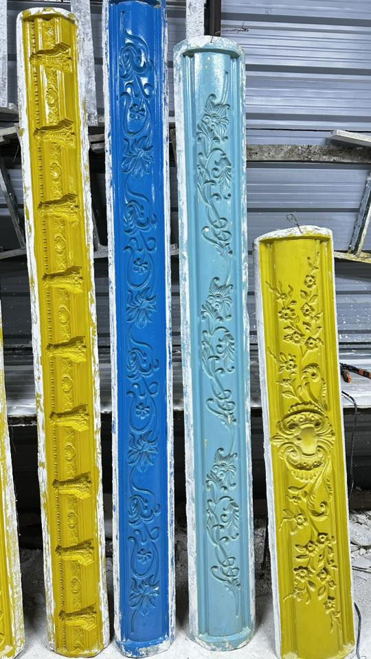 قوالب فايبر مستخدم قليل جدا للبيع 
***********
