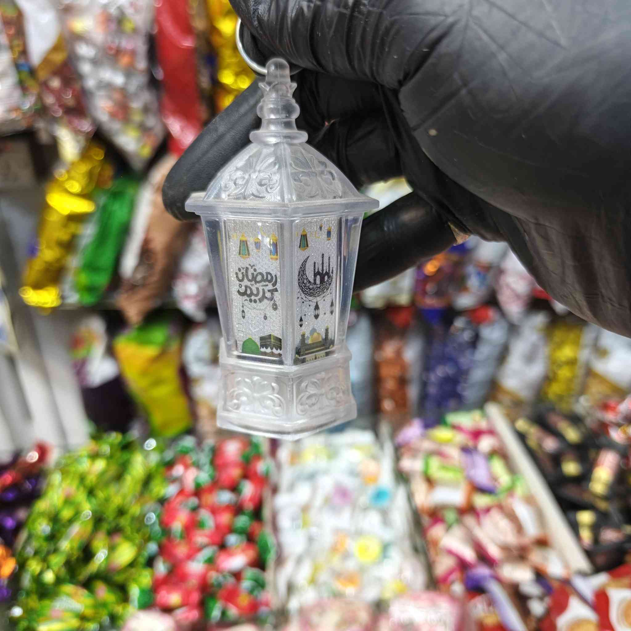 متوفر #فوانيس_رمضانيه 
نمنميات اختيااركم الافضل


**إذا كنت صاحب هذا الإعلان وتريد حذفه لأي سبب، رجاءا أرسل رسالة إلى الدعم الفني**