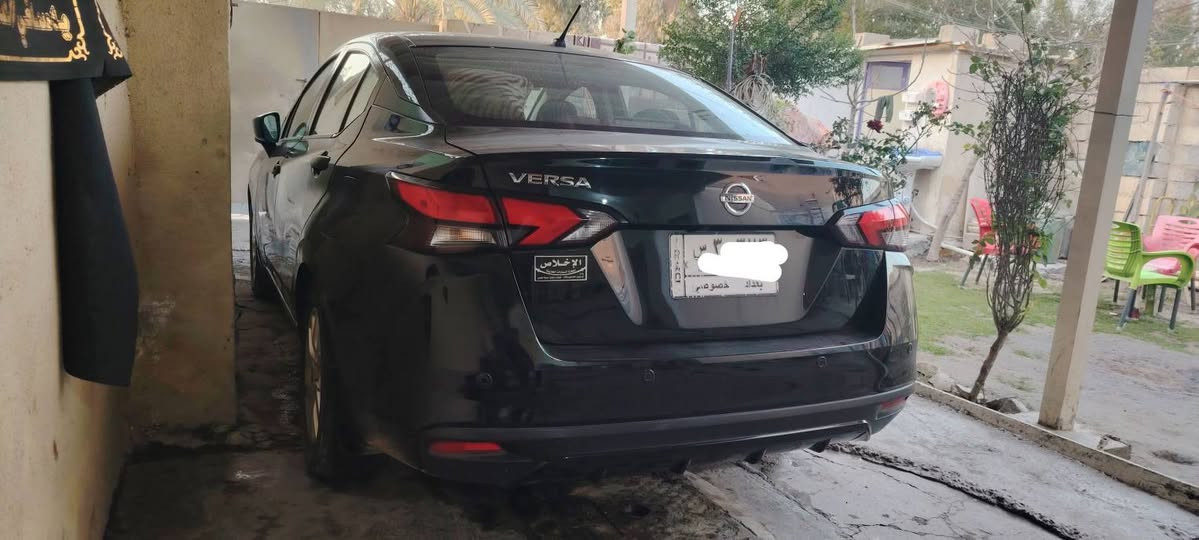 سيارة نوع نيسان فيرسا 2021 لون اسود ماشيه ١٨ الف  بدون تبديل فقط صبغ  مكان الحادث (حادث بسيط) من جهة السايق مع البنيد تحكم ستيرن شاشة كامره رادارات خلفي أمامي ويل كب محرك الف وستميه دبل نوزل السعر ١٢٠٠
العنوان بغداد الغزالية الرقم ***********-***********
