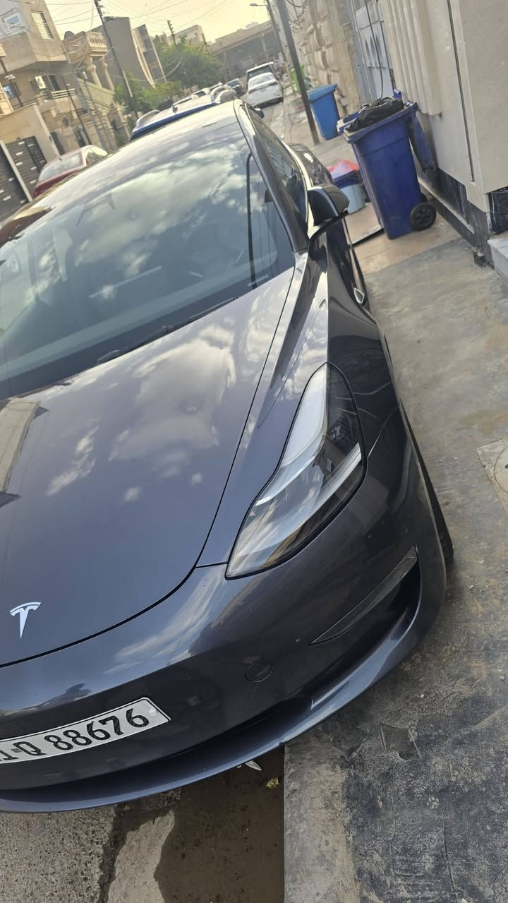 تسلا 2023 دبل موطور بغداد بسمي 
اون لاين محدثه جديده كلش حادثها كلش بسيط 
فقط قبق جنطه باقي بدون صبغ السعر 160 بيها مجال للشراي 
الاستفسار *********** مكاني بغداد السيديه
