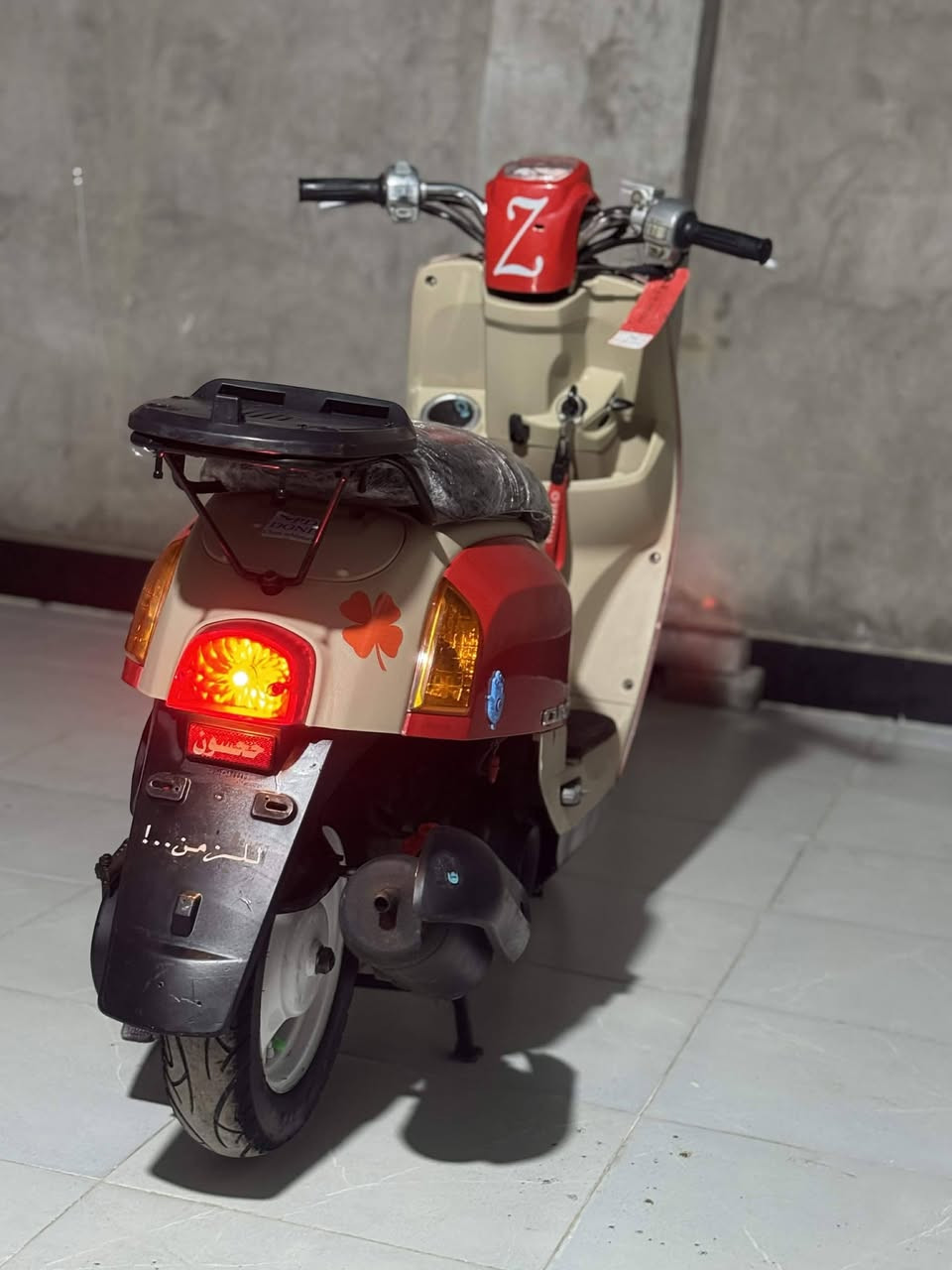 سلام عليكم دراجه بوليس البيع دراجه نضيفه اومكفوله كفاله عامه ختم واحد وي المكينه هاذا كفره تجاري بس كفره الصلي موجود هوا ول   سوادات لونه سمائي داخل رصاصي دراجه ما مفتوحه دراجه نضيفهتجي أو تفحص السعر 950او بيه مجال الشراي مكاني ديوانيه حي الفرات 0787 525 1429
