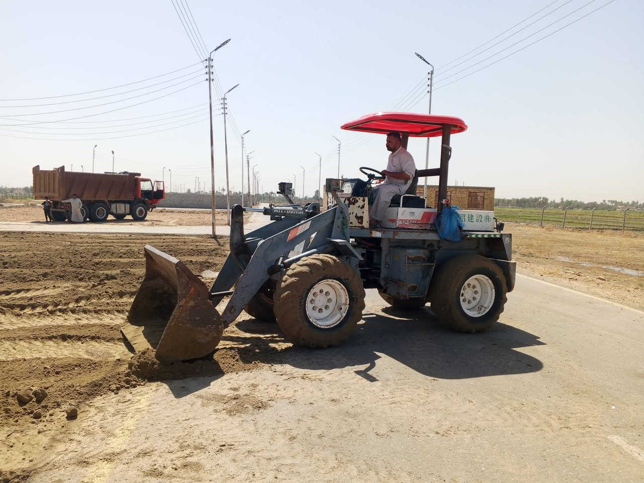سلام عليكم شفل مسبوشي بطه حجم 500 مكينه جاهزه للعمل حداديه جديده رقم بغداد بسمي اتصال ***********
