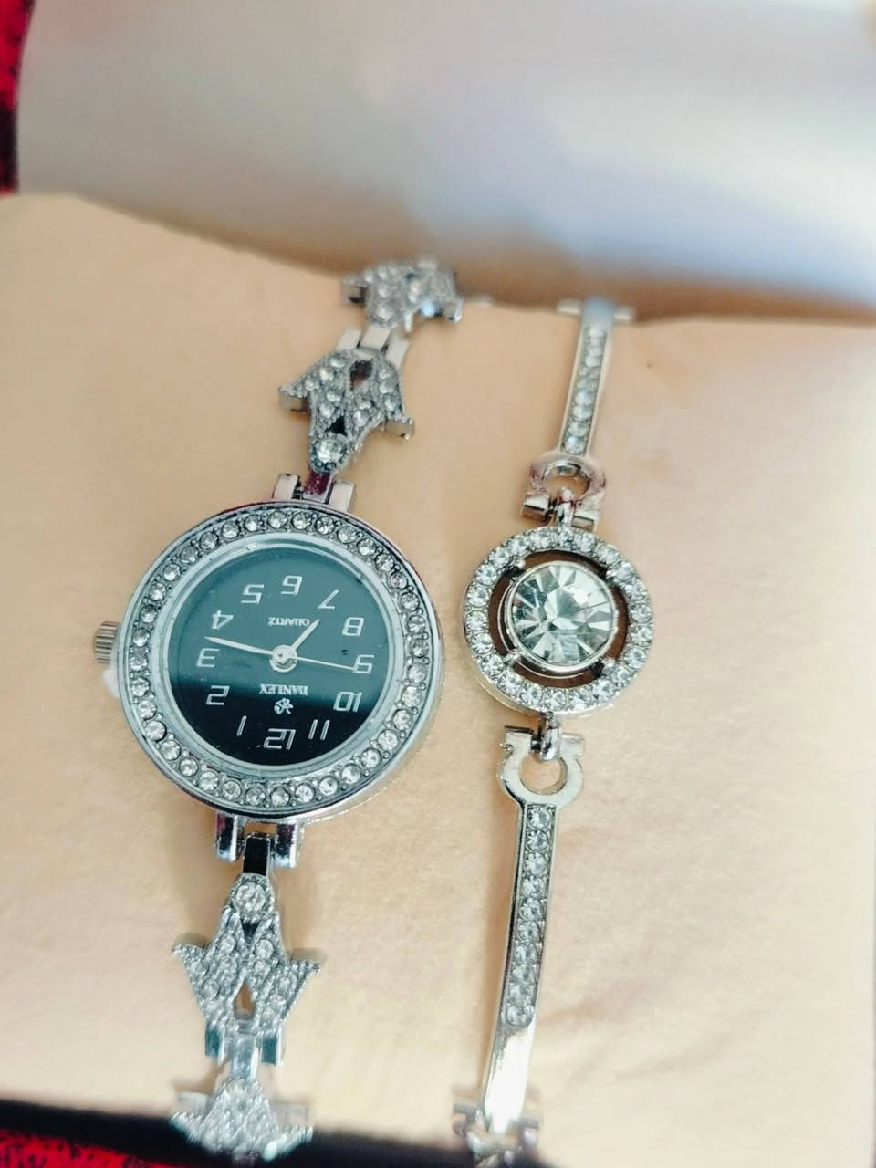 🎉✨ افتتاح متجر الوقت الأنيق
ساعات رجالية ونسائية بأسلوب هادئ وأنيق
💰 السعر: 8 آلاف
📦 التوصيل: داخل محافظة واسط مجاني 
✔️ الدفع عند الاستلام
⏱️ اطلب ساعتك الآن وكمّل ستايلك

#الوقت_الانيق #تفاصيل_تصنع_الفرق
#ساعات #رجالية #نسائية


**إذا كنت صاحب هذا الإعلان وتريد حذفه لأي سبب، رجاءا أرسل رسالة إلى الدعم الفني**