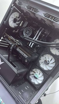 i5 14400F • RTX 5070 • رام 32GB 6000MHz
