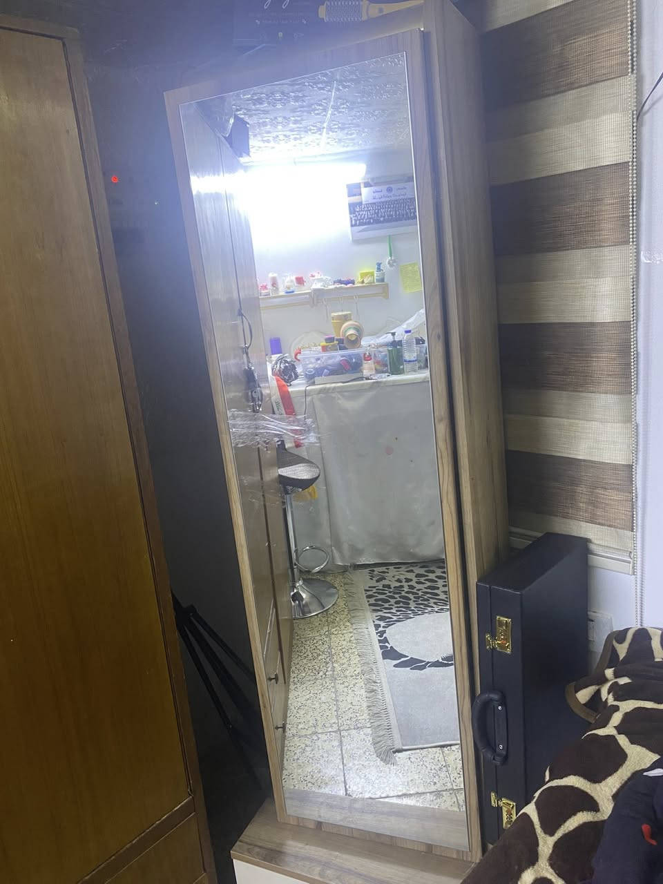 غرفة جزائية نفر وكوميدي صغير وميز تواليت الطبلة مالتة ومراية طويلة نظيفات امانة  سعر 400 الف بغداد السيدية


**إذا كنت صاحب هذا الإعلان وتريد حذفه لأي سبب، رجاءا أرسل رسالة إلى الدعم الفني**