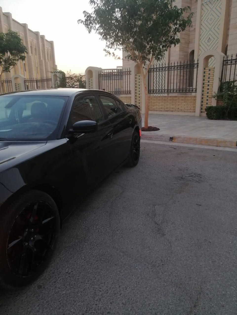 موديل 2015طابه اكلين وبيه بل عراق جاملغ امامي جهة السايق صبغ وبيه الاهلال الوره صبغ والجهة الثانيه بيه شي قليل باردات كل ضربه مابيه بيبان جاملغات بنيد صندوق برغي ماملعوب بيهن مكاني كربلاء
اي استفسار على الرقم واتساب موجود***********
