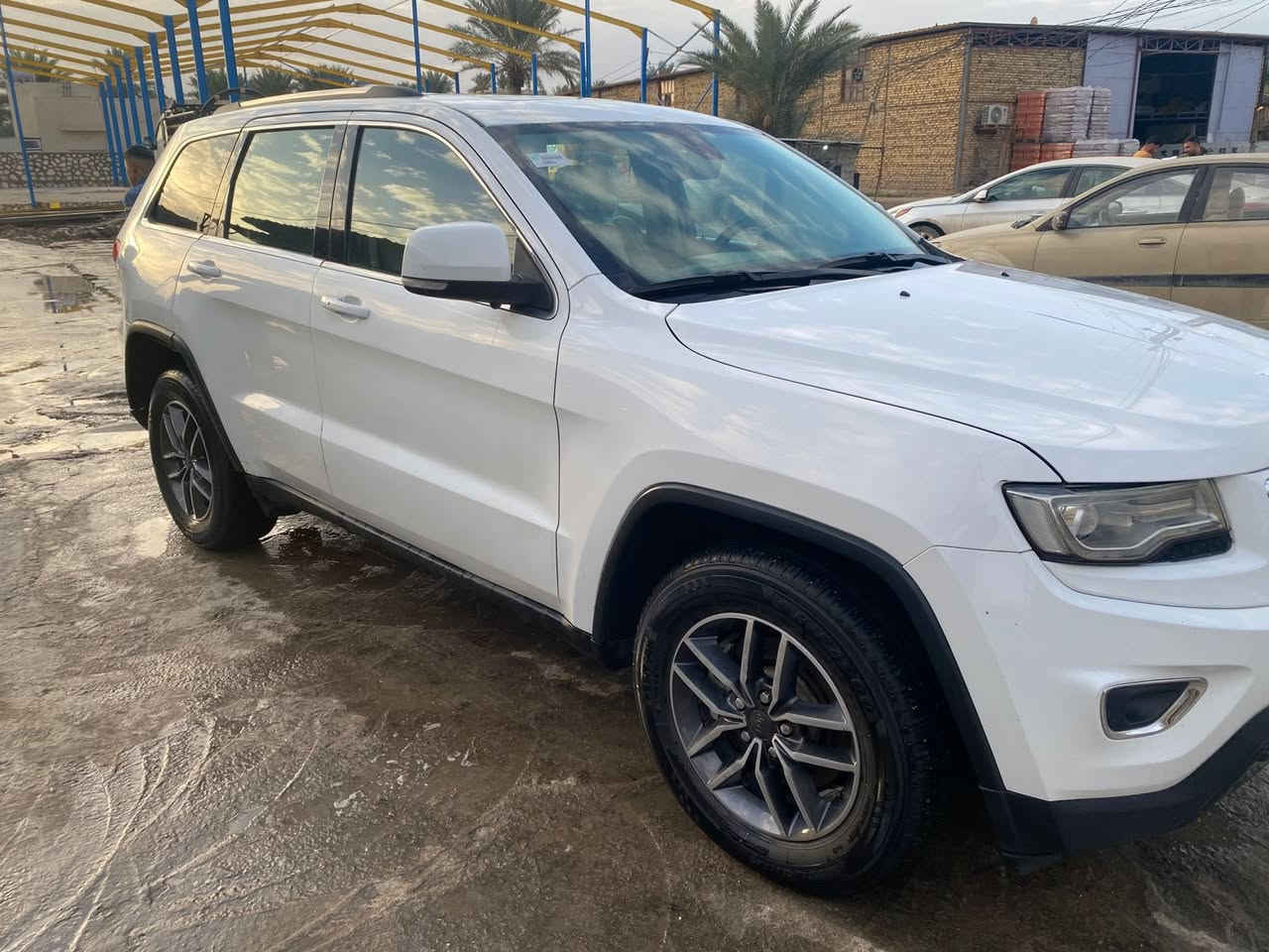 جيب 14 خليجي 
 حجم المحرك 6سلندر 3600 
*ماوس وضعيات قيادة الفور ويل
 *السياره فتحه
*غرفه السياره عسلي جلد 
*اناره ترحيب 
*بصمه دخول ذكي
بچم كبس شركه 
*كشنات الامامي كهرباء
 *ويل حجم 18
*خزن وضع المقاعد والستيرن
 *هوك امامي خلفي
 *شفتات ستيرن
 *كاميرة خلفيه
 *حساسات أمامية خلفي
 *دبل اكزوز 
*مرايا قلاب مع البك
 *تعتيم مرايا 
*ستيرن كهربائي متحرك
 *كشنات تدفئه وتبريد امامي خلفي
 *ستيرن تدفئة 
*كشنات حار بارد 
*لد امامي 
*لايت زنون 
*زراك لايت
 *سستم صوت 9سماعات 
*دمام خلفي 
*إشارات مري 
*كير طياره 8نمر 
*تحكمات ستيرن فول
 *تدفئه مرايا جانبي
 للاستفسار الاتصال ***********
مكان السياره حله مركز المدينه  
ملاحضه السياره بيها صبغ 3 قطع بدون دواخل  السعر 20 الف وبيها مجال  قليل اعتذر عن المراوس
