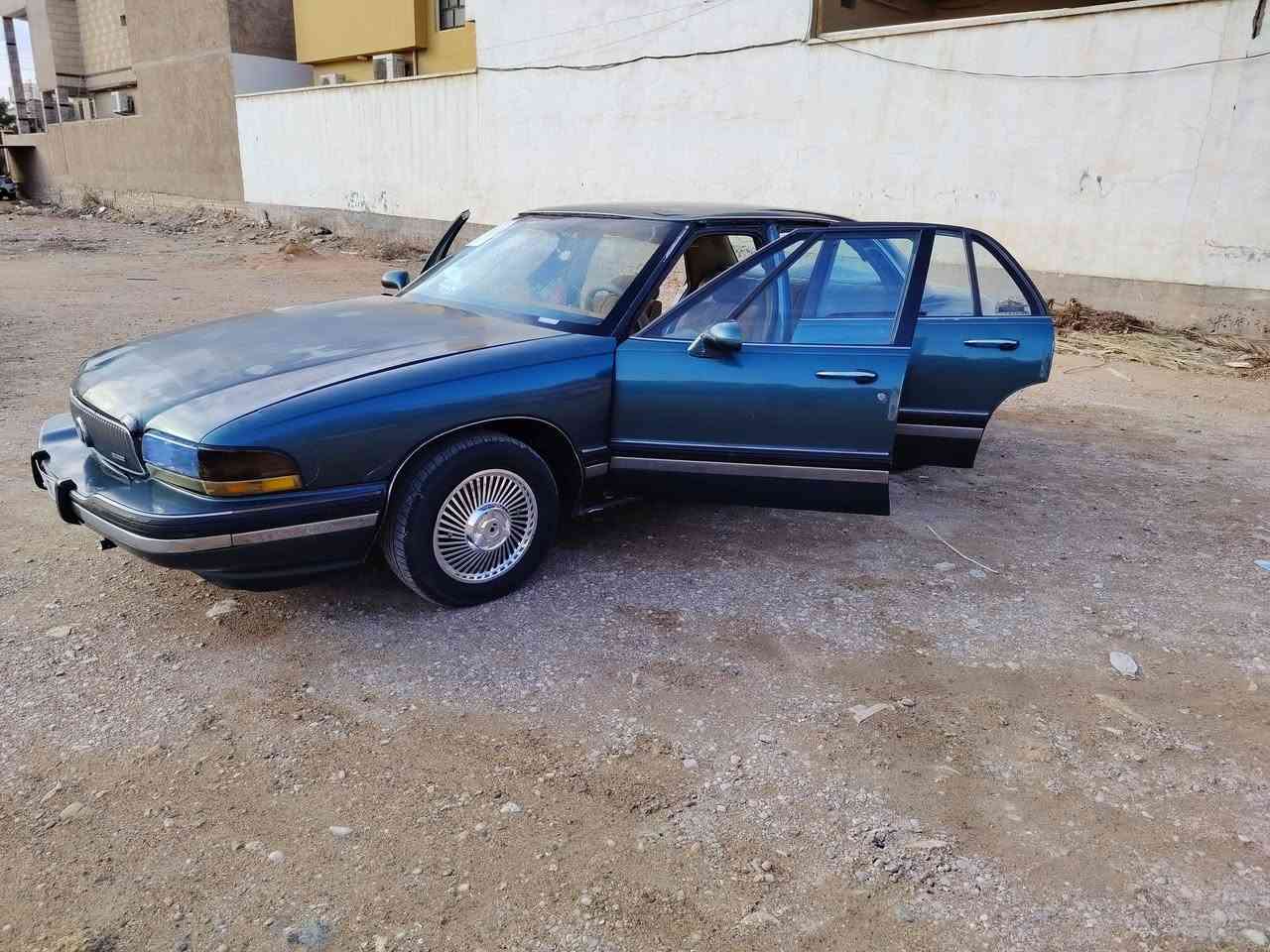 يالله السلام عليكم
بيوك امريكي موديل 1992
رقم انبار دولي شرط التحويل
كير محرك كفاله 
كشنات كهرباء.. ريموند تفتيح 
صدر نص عمر تخم تاير  
مكان السياره الانبار هيت 
السعر 50 
رقم الهاتف ***********
                ***********
