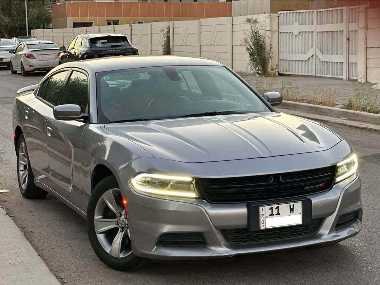 جارجر موديل 2018 
‎فئه SXT وارد خليجي وكالة ليث العبيدي
‎السياره استخدام واحد من طلعت من الزيرو
‎كل تفاصيلها بوضع الزيرو سياره جديده جدا 
‎شاشه ابل كاربلي حساسات خلفيه كامره خلفيه
‎حجم المحرك 3.6 
‎تبريد قطعتين بيها بصمات ثنين 
‎عداد المسافه 44 ميل حقيقي
بدون ضرر وبدون صبغ وبدون فتح وبدون دبل كود  ‎
رقم بغداد دولي بأسمي تحويل مباشر
‎ العنوان بغداد المنصور للأتصال *********** حسين
