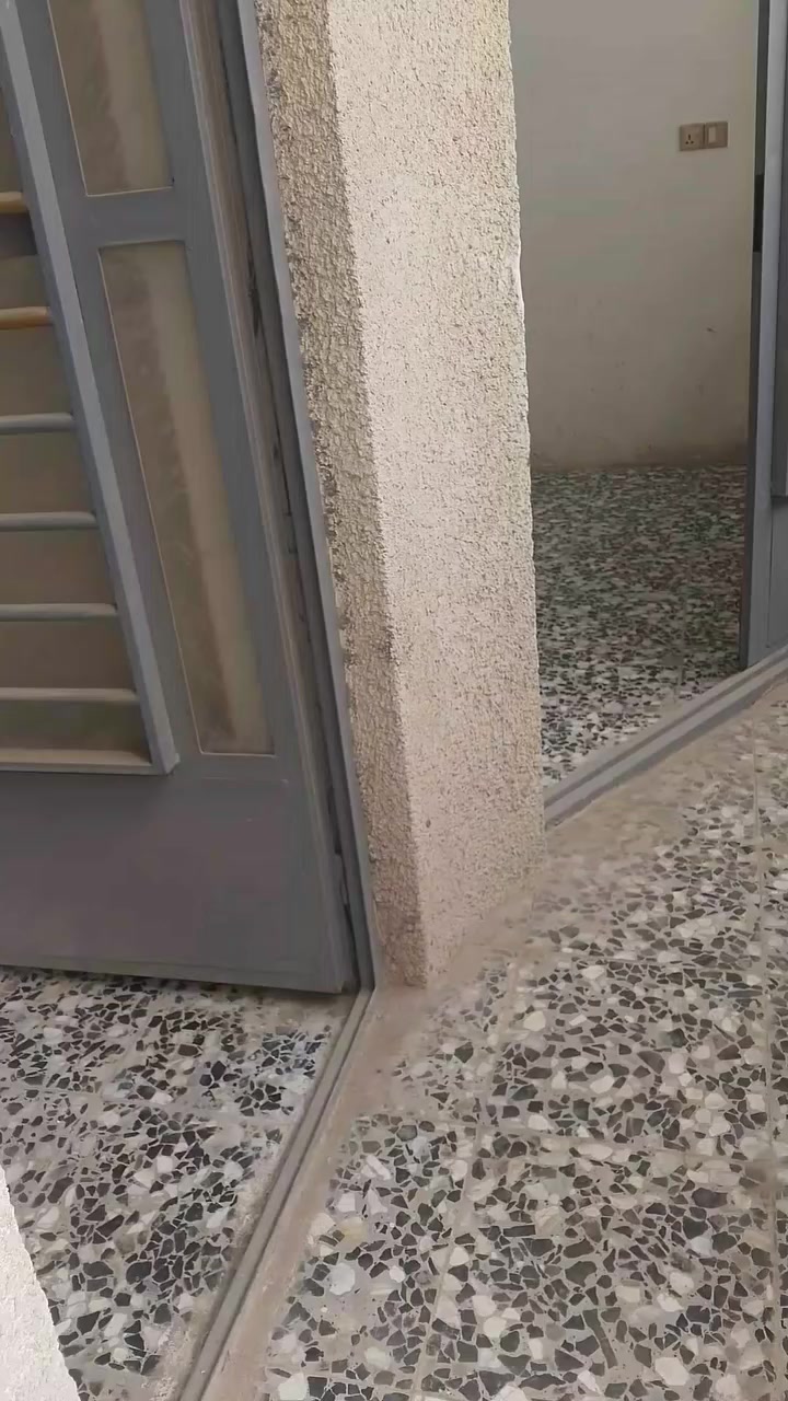 سلام عليكم شقه للايجار حديثه نضيفه كهرباء ماي سحب مولد  من كلشي جاهزه عنوان الكريعات فرع فراس سيراميك وتساب أوتصال ‏‪***********‬‏
