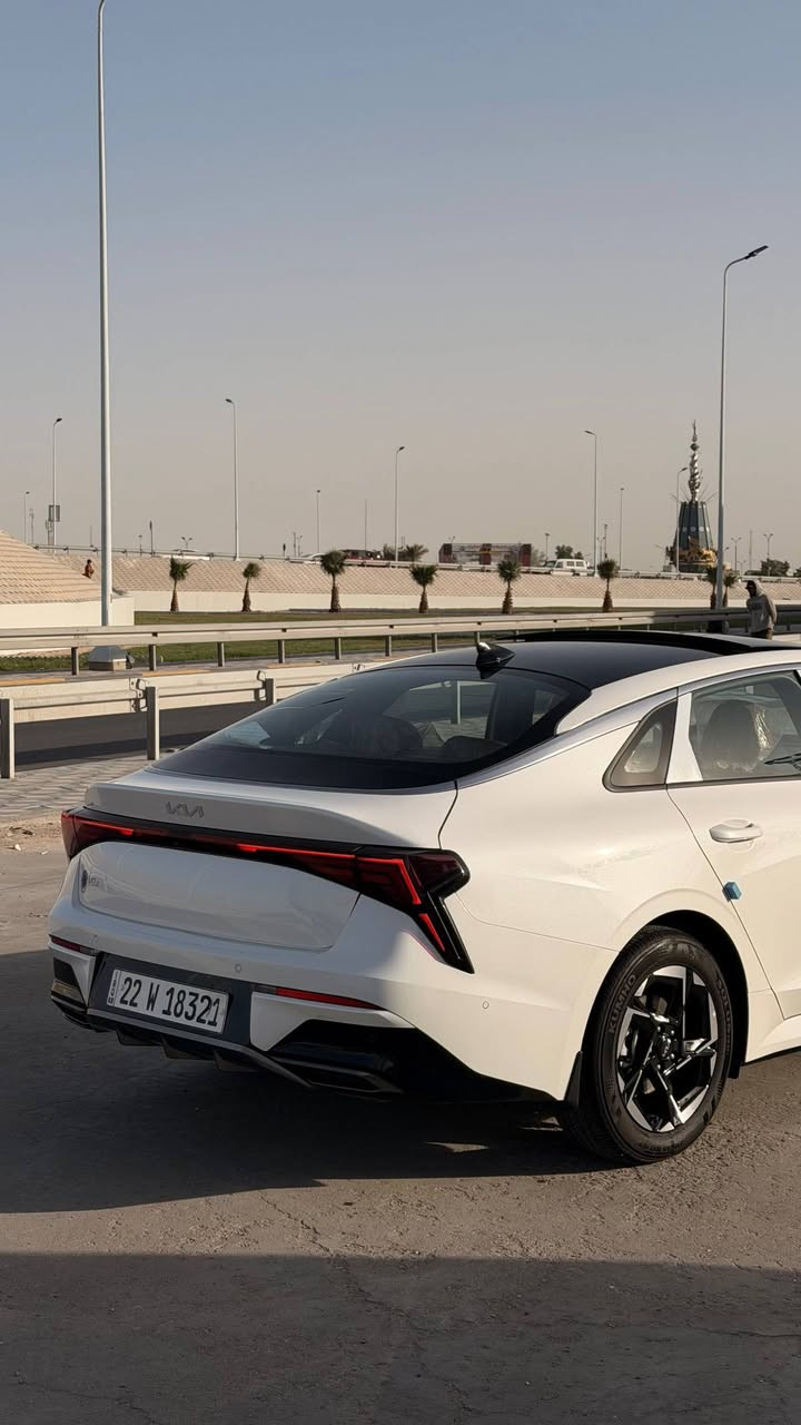 السلام عليكم كيا K5 اعلى مواصفات 2026
خليجي وكالة كيا أربيل 

المواصفات :
بانوراما
كامرات 360 درجة
حساسات 360 درجة
مقاعد جلد كهرباء
تدفئة تبريد مقاعد 
رادارات امامي خلفي 
رادار جانبي و نقطة عمياء 
صندوق كهرباء 
مراية وسطية تعتيم 
عداد دجتل 
لايت led
محرك 2.5 

لون السيارة الخارجي لؤلؤئي
و الدواخل لون مشمشي
مكاني البصره  رقم الهاتف ***********
