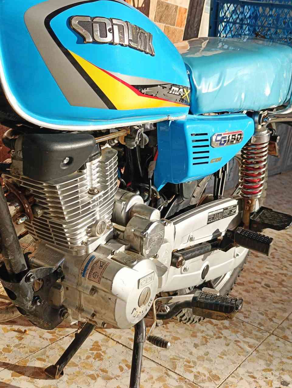 سونك 150 سلف 5 كير
دراجه كلش مرتبة وبالحقيقه بعد انضف 
جاهزه من كل شي 
مكاني واسط طريق زبيديه نعمانيه 
للاستفسار 
***********
