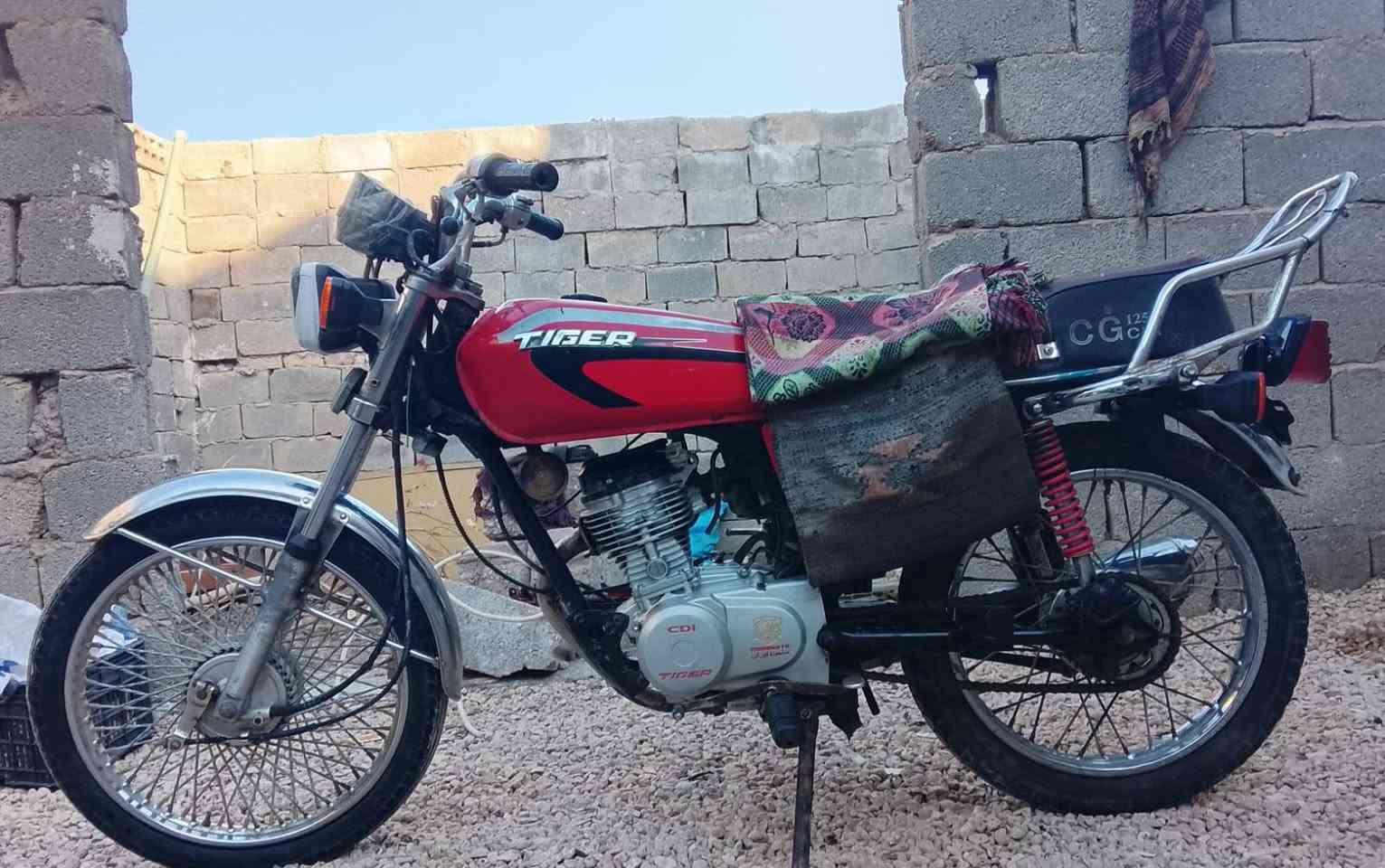 اربعه كير تايكر موديل ٢١ وراق سكنر كامله مكينه شاصي شرط الفحص كرهبايات كله شغاله مابيه اي نقص مكفوله من كلشي سعره ٣٥٠ وبيه مجال بصيط مكاني كربلاء فريحه يم جامعه شراي يتصل ***********
