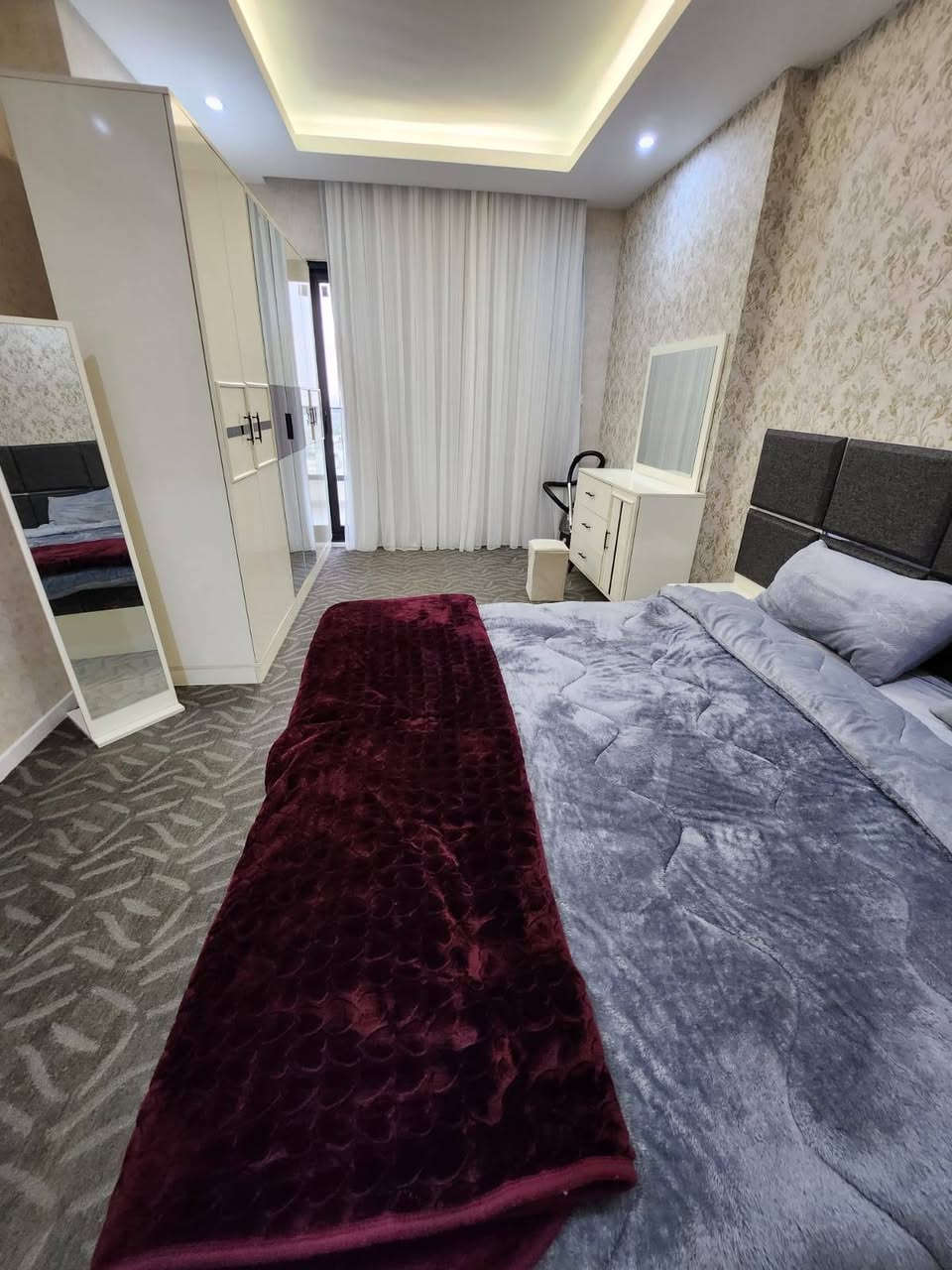 🔴🔴#شقة_الایجار في #اربيل ‌🔴🔴
📌الموقـع:  کوین تاورز في مربع الذهبي

✅ غرفە و صاله 1 + 1 مٶثث 
✅مـوقع ســتراتيجـي. 
✅اطـلالة مميزه. 
✅متوفــرة 24 ســاعة جميع
 الخدمات. 
✅ماركت 24 ساعه. 
✅صيدليه + مطاعم وكافتريات + مكوه ملابس
✅ الایجار  600 $

🔸انتصل الان لنساعدك على ايجاد العقار المناسب لك او بيع وتأجير عقارك بأفضل سعر وبأقل وقت.

 للحجز والاستفسار:

 0750 957 28 48
 0770 957 28 48

 #شقة_الایجار #خانووبۆفرۆشتن #شوقە_بۆ_کرێ #فرۆشتن #اربيل #هەولێر #شقة_الایجار #خانووبۆفرۆشتن #شوقە_بۆ_کرێ #فرۆشتن #هەولێر #اربيل
