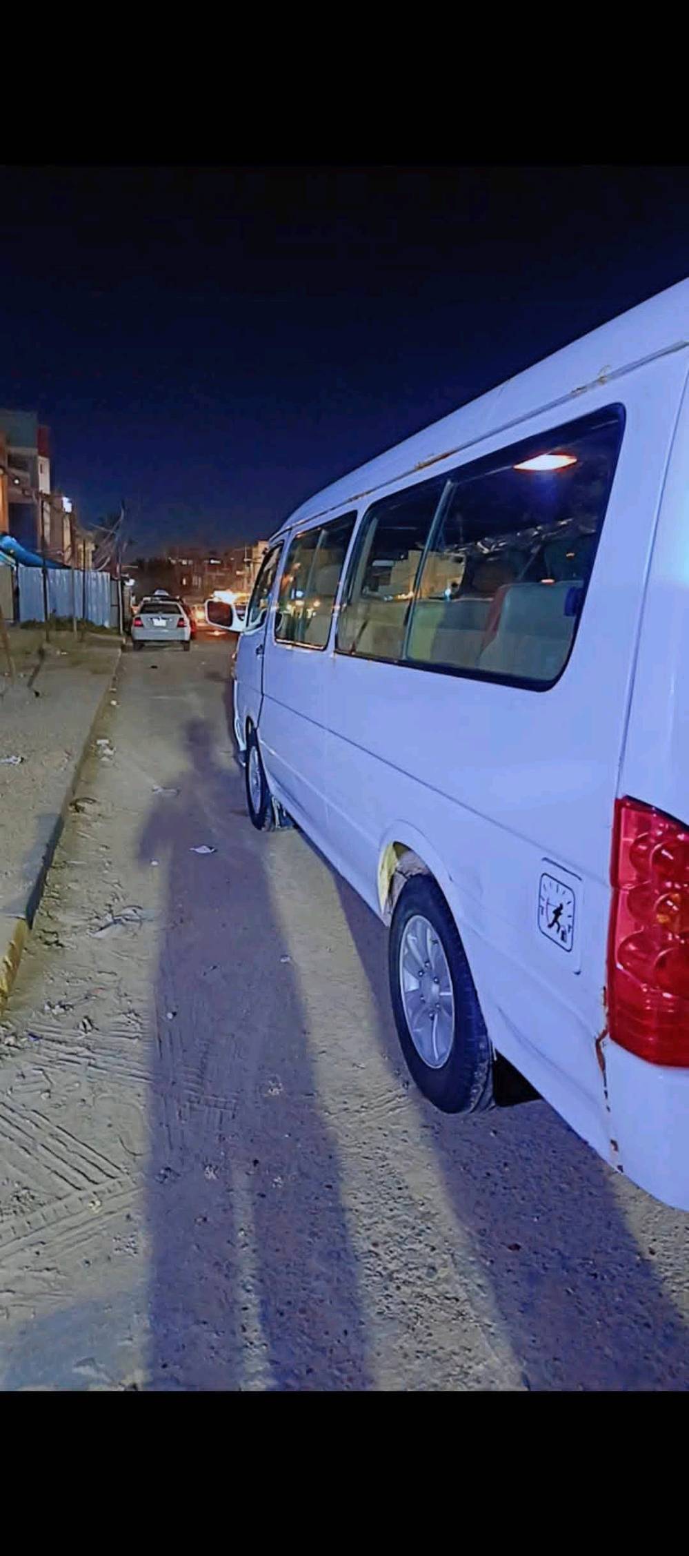 السلام عليكم جنبي اج وان ٢٠١٤سيارة نضيفة بيها طخة جوة القبق مال بانزين وبيها بارد بالجنطة الباقي نضيف كله رقمها بغداد باسمي مكان بغداد البلديات 80وبيها مجال بسيط ***********