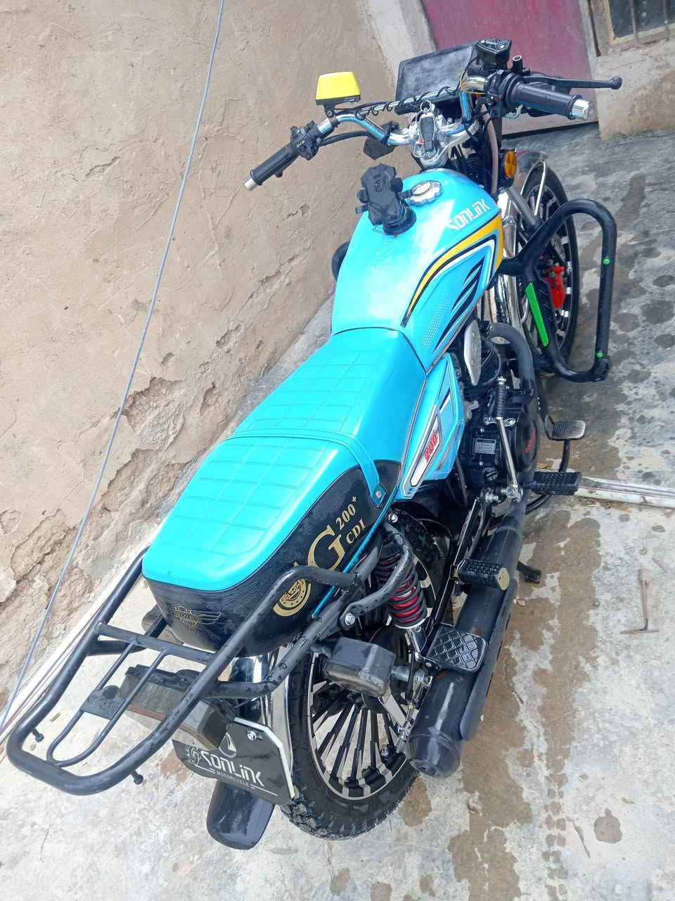 سلام عليكم. دراجه موديل 25 نضيف حيل ضاغطه وزنجيل بيع مستعجل 800 قفل بدون مانتعامل منفيس موجود *********** اتصال +واتساب
