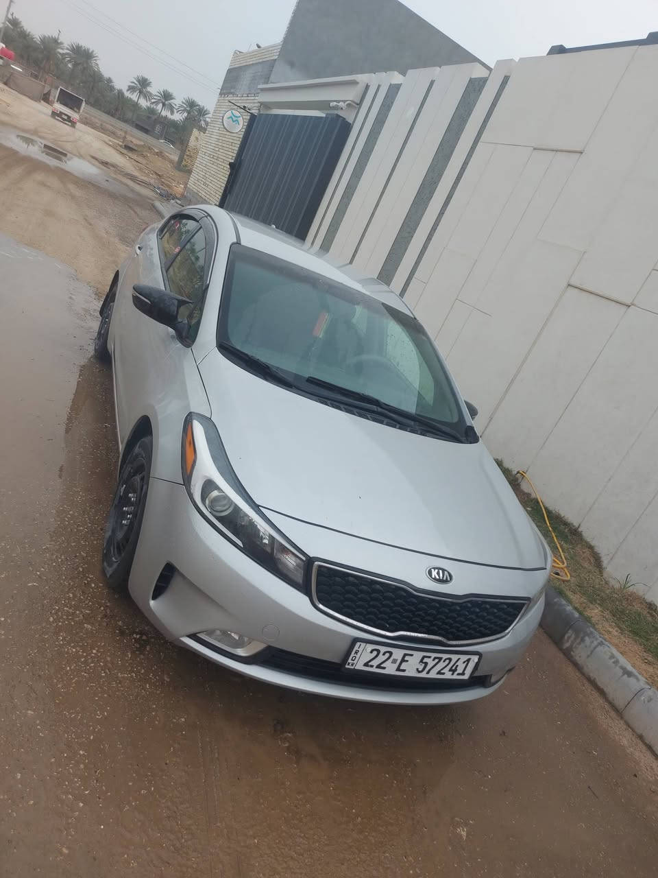 ياالله يارزاق
سلام عليكم إخوتي فورتي موديل 17.. حادث فقط بس بنيد صبغ دعاميه صبغ الماميه والباقي سليم 
سياره بسمي رقم جديد أربيل تحويل مباشر(السعر133 وبي مجال سياره متعوب عليه مال جناي *********** مكان حله شارع 80)
