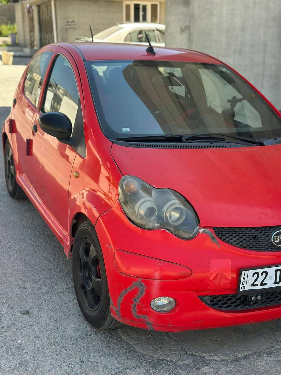 * جۆری سەیارە: BYD F0
3 پستون 
* ساڵی دروستکردن: ٢٠١١ڕەنگ: سوور
* دۆخی بۆیە: بێ بۆیەیە،      
    * ناوەوەی زۆر پاکە و بێ کێشەیە مەکینە و گێر: بە شەرتە بێ دووکەڵ و بێ مەسرفە
    *  سەیارەیەکی زۆر توندوتۆڵە
* نرخ:35وەرەقە و کەمێک مەوعامەلە.
* 3 وەرەقە خەرامەی لەسەرە دوای مەعمالە دەتدەمەوە
* شوێن: سۆران.
* ژمارەی تلفۆن:
* 0750 049 21 95 سوران, أربيل
