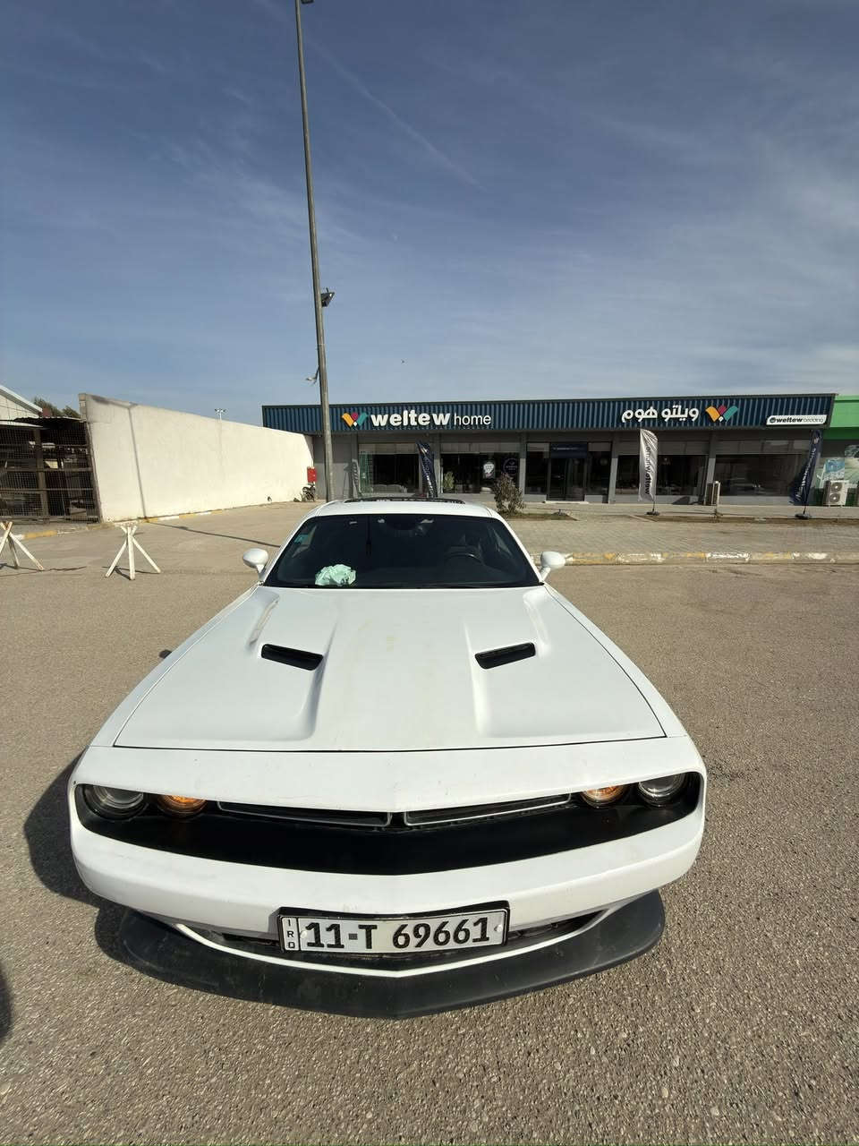 جالنجر 2015 رقم بغداد دولي بأسمي سنويه 2029 هزه جديده حادثها جاملغ تبديل وشويه طخات موضحه بالصور ماشيه 105 الف جديده بمعنى الكلمه
ايرباكات سليمه فقط البرده 
مواصفاتها :
فتحة سقف 
شفتات ستيرن 
شاشاه كبيره 
كامره خلفيه 
كشن كهرباء حضن 
السياره بيها طخات الحادث مصبوغات مأشرها بالصور
يعني صبغ صفحتين بدون شاصي وبدون لغد وبدون دواخل وبدون تبديل  السياره جاهزه من تخم تاير وحداديه وكير ومكينه كلها مكفوله ومتعوب عليها حيل 
الله شاهد ماعايزه برغي رجاءاً اخوتي بدون كسران الشراي يتصل وبخدمته 
السعر 147 وبيها مجال للشراي 
مكاني ديوانيه رقمي / *********** 

كلشي ذاكر بالمنشور وصادق بكل كلمه كلتها اذا ميعجبك السعر اترك كلمه حلوه .
