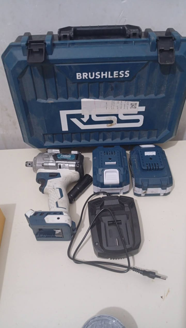 سلام عليكم ادريل لقمه للبيع السعر 55الف ***********
