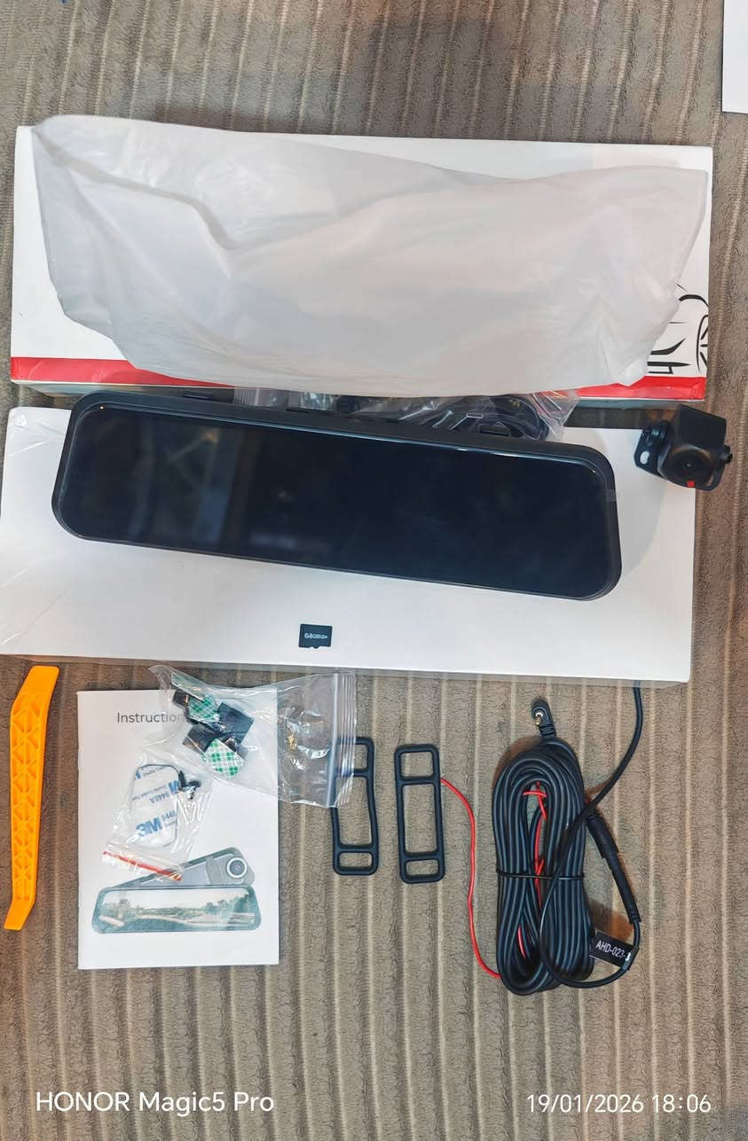 السلام عليكم
داش كام مرايا لمس  4K

امامي + خلفي + رام 64 كيكا

جديده السعر 40 الف

***********

***********
يوجد توصيل لجميع محافظات العراق
