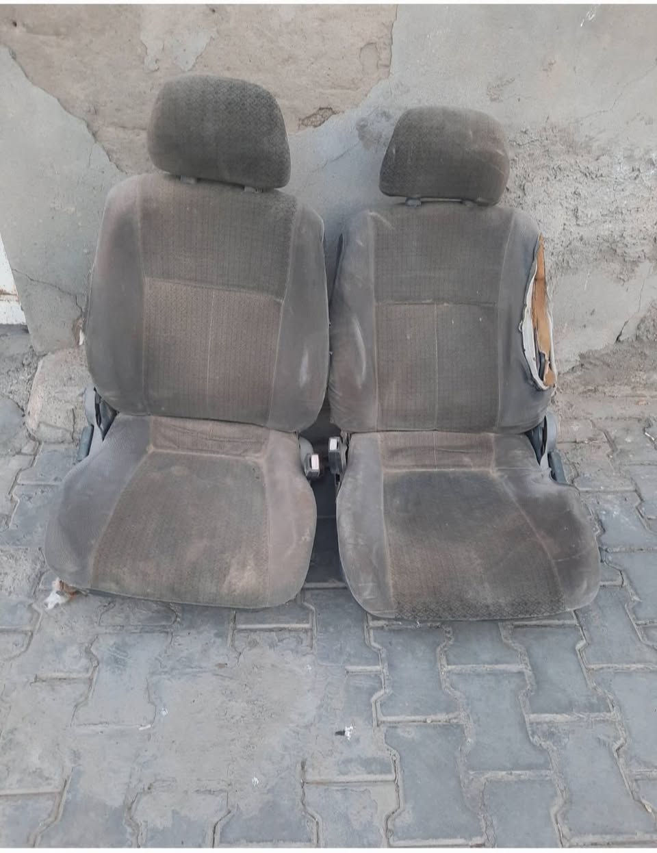 غراض بروتون للبيع اتصل ***********
