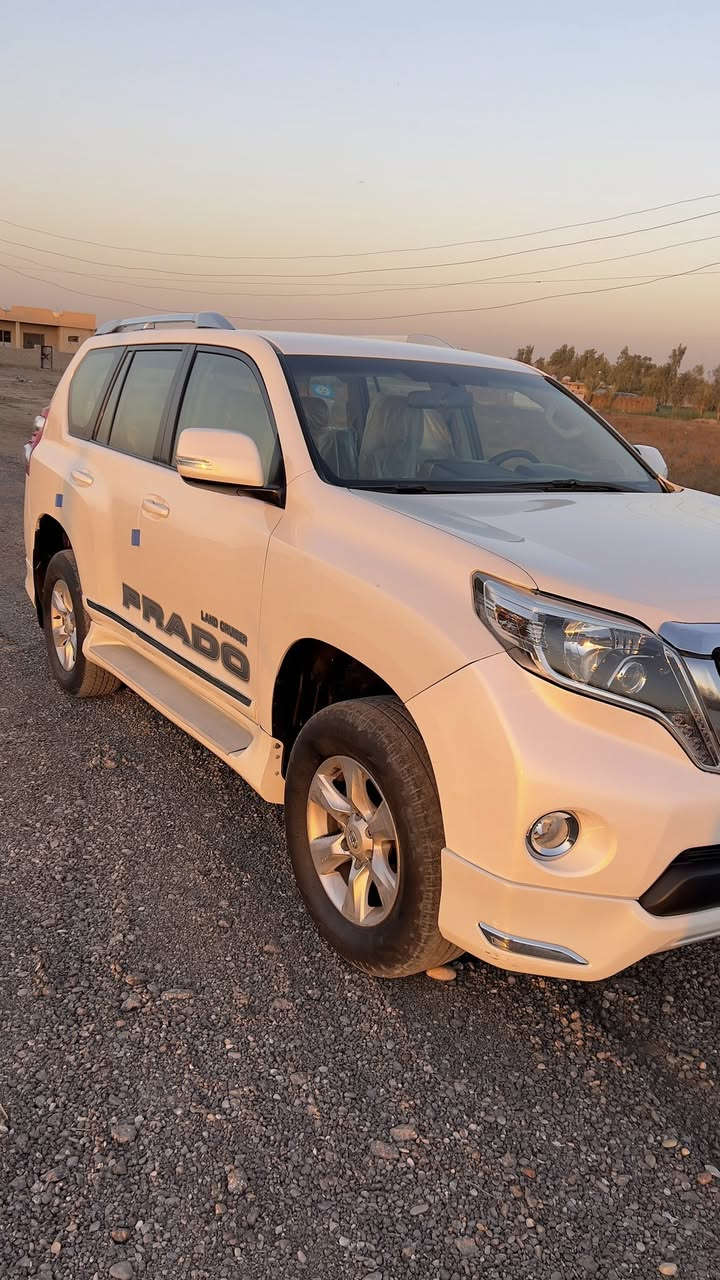 السلام عليكم.برادو 2010 محدث 17 خليجي 
رقم بغداد انكليزي
مكينة 4سلندر 2700 
فور ويل 
تحكمات ستيرن 
مري شفط 
ثلاجة 
لايت زنون اصلي 
شاشة وكامرة
مكينة وكير مكفولات
دبل سبير 
3قطع تبريد
وباقي مواصفات لبرادو معروفة.
بيهة صبغ نص الجاملغ الخلفي اثر خدش السيارة احلى من الصور 
سيارة بسمي تحويل ثاني يوم العنوان بغداد البياع 

الهاتف بي واتساب ***********

السعر 215 وبيهة مجال بسيط
