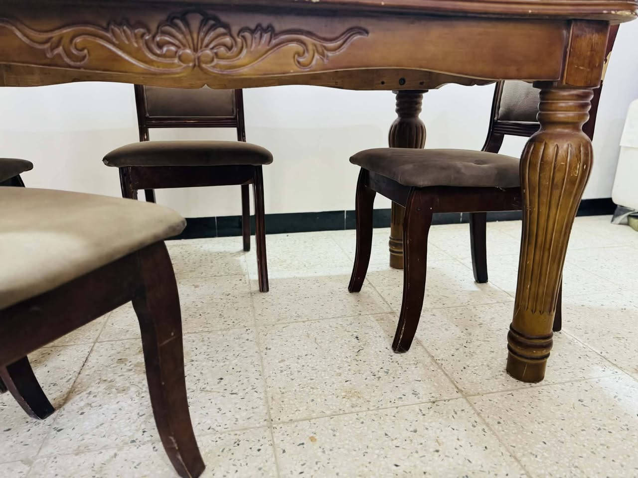 #للبيع ميز طعام 4 كراسي خشب زان الثقيل كلش نضيف السعر 175 العنوان حله ورديه خارج


**إذا كنت صاحب هذا الإعلان وتريد حذفه لأي سبب، رجاءا أرسل رسالة إلى الدعم الفني**