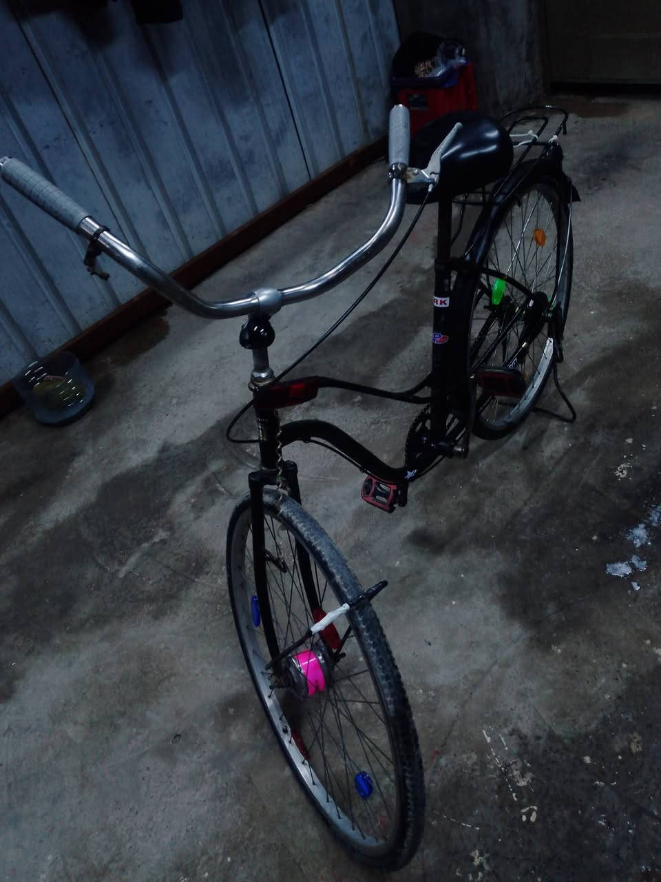 السلام عليكم بايسكل للبيع بناتي ياباني  البايسكل نضيف مكينته جديده  السعر 70وبي مجال مكاني بغداد الشعب ***********
