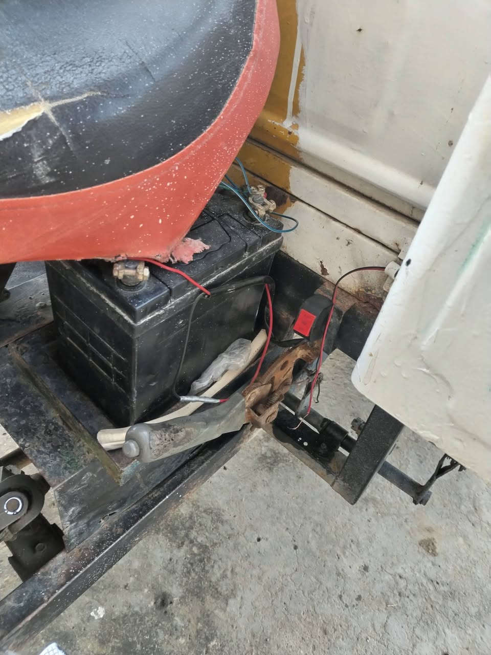 السلام عليكم ستوته ام تي ار لبيع بدون أوراق محرك اكسل باتري تكتك جديد كهرباء جديد خير من الله السعر مليون و٥٠  مكان كنعان ***********
