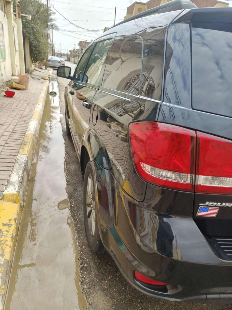 السلام عليكم دوج جورني موديل 2016
الحادث 3قطع وربع  بدون دواخل  ايرباكات سليمه كله
كير و مكينه بل كرتون  حداديه  جديد تايرات جديد
سياره مانقصه اي شي 6V3600 تبريد 3قطع                            رقم اربيل دولي
بسم ابن خالتي كردي  تريد وكالة تريد مدوار
السعر 125وبيه مجال ***********  
*********** للبيع فقط
