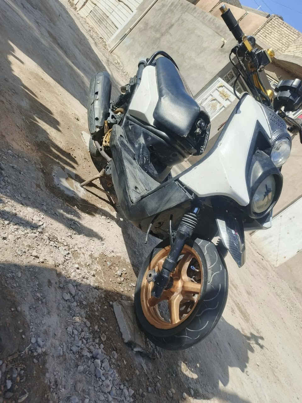 دراجه لبيع مكينه مكفول نكره سلف سعر 905 وبيه مجال***********
