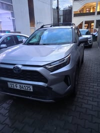 XLE هايبرد • ٢٠٢٤ • بدون تبديل