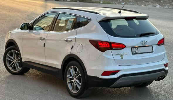 هوندا سنتافي 2018 السيارة خلیجي
 صفر شركة مواصفاتها كوشن كهرباء.
الگير والمكينة بشرط ما مفتوحات.
المواصفات: 4 سلندر، حاسة، إيكو، سپورت، 
گير ستيرن سوكان،
 3 خيارات كوشن.
مرايا شفط، كاميرا وتبريد مركزي.

💎 ســعــر ✅ ::  الــرد تلقائي 📮

السيارة يد وحدة من الشركة لحد هسه،
 وباقي بيها مفتاحين شركة،
 وكلشي بشرط، السنوية لحد 2029 
سونر مرافق 

رقم صاحب سيارة
***********
