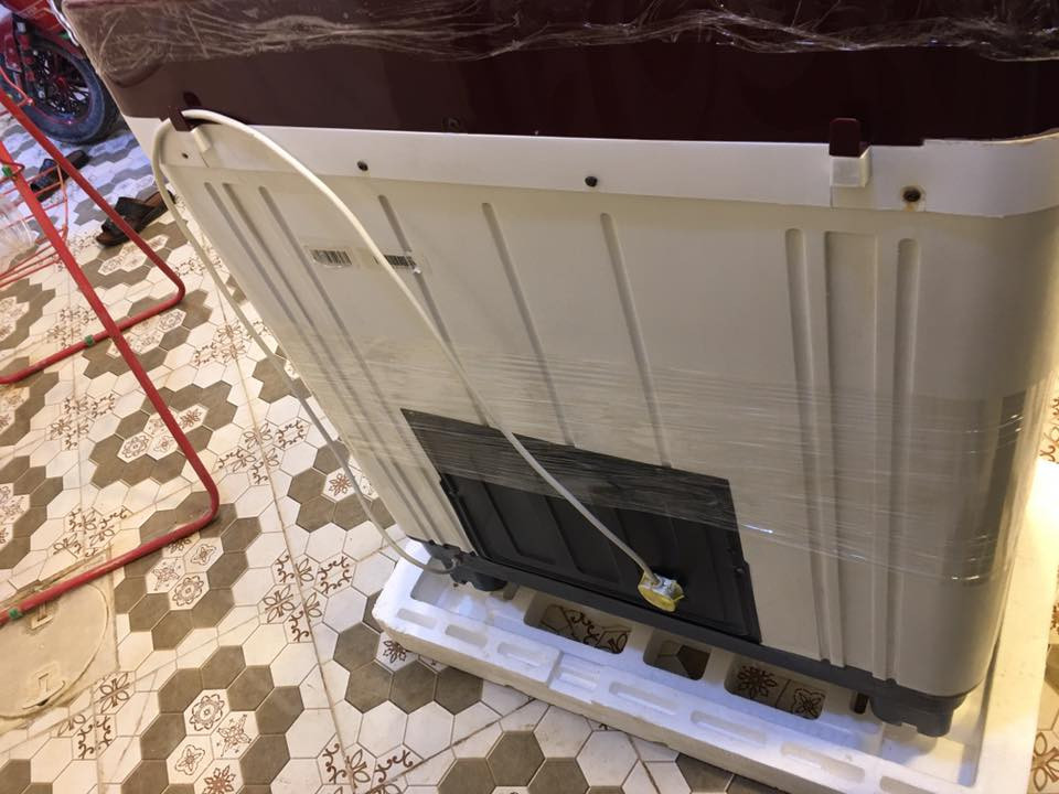 السلام عليكم
للبيع غساله نوع (DENKA) 13كيلو شغاله فقط العصر واكف السعر 80وبيها مجال مكان داخل رمادي ***********متواجد واتس
