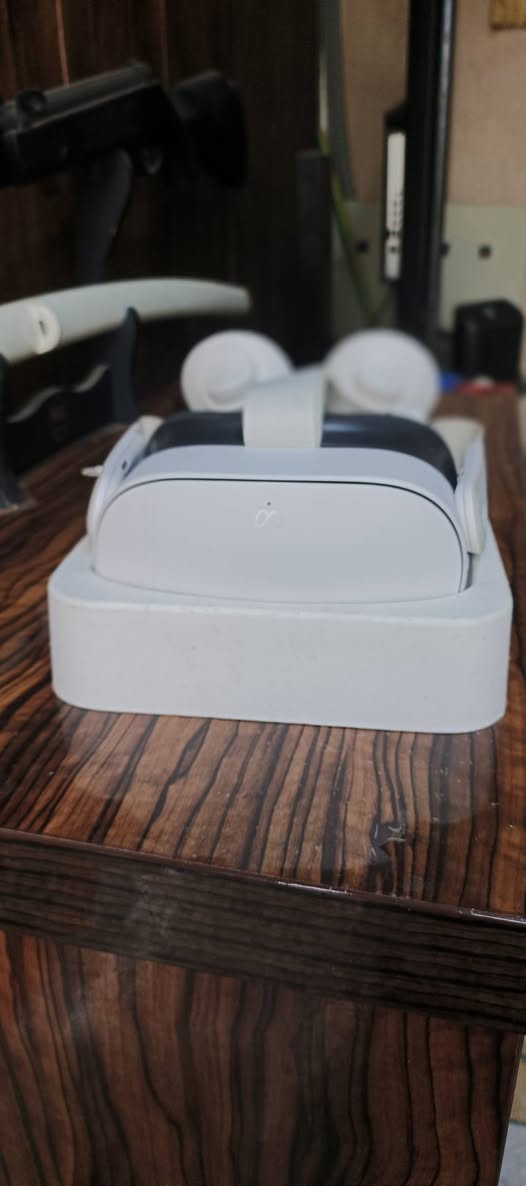 السلام عليك ميتا كويست3 اس استعمال 3 اشهر +22 لعبة
+برامج مثل الواتساب و الانستة واليوتيوب و اكس بوكس و
استيم السعر 350الف او بيهة مجال مكاني بغداد مدينة الصدر الورفلي رقم الهاتف ***********
