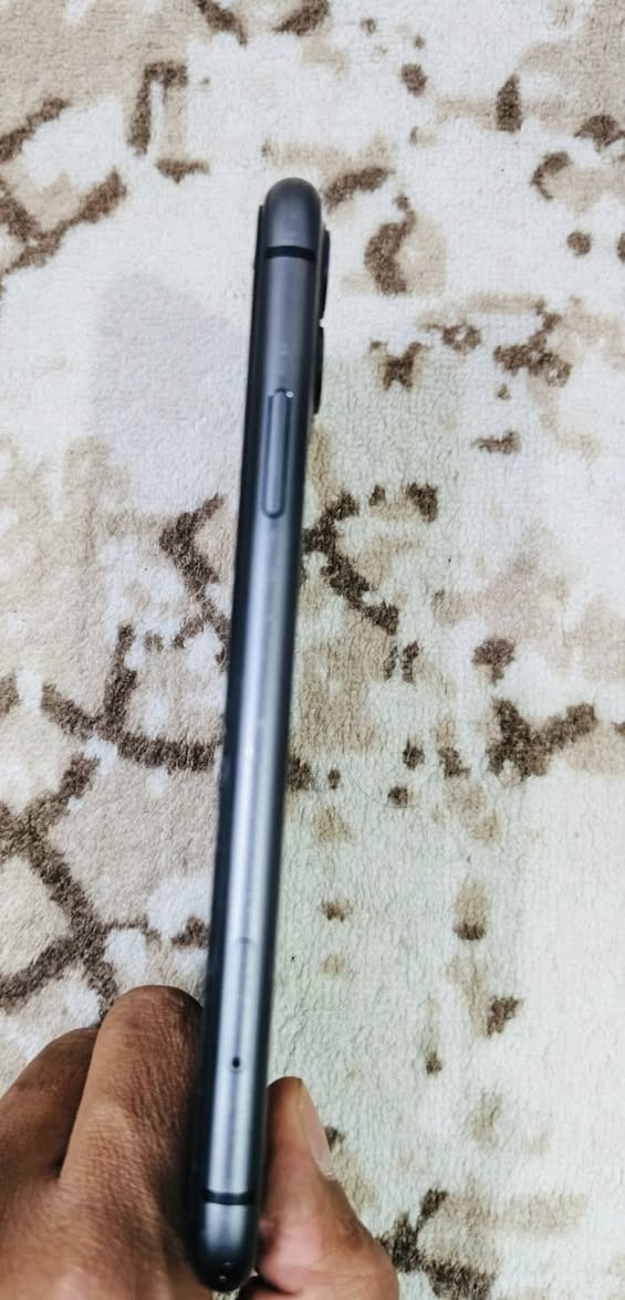 🔹 الجهاز: نظيف من الخارج، لون أنيق (اسود ).

🔹 البطارية: (76%).

🔹 ملاحظات:(بس ضهر مكسور فقط التلفون متًمفتوح ).

🔹 كلشي شغال طبيعي.

💰 السعر:275  بي مجال .

📍 الموقع: (كربلاء القادسيه ).

📞 للتواصل:خاص او اتصال 

 (*********** )
