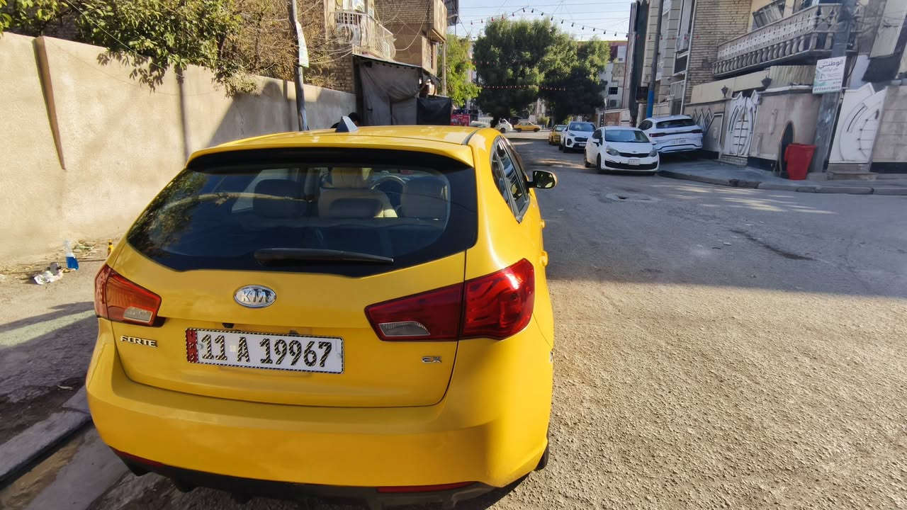 السلام عليكم
فورتي موديل 2011 محرك الفين دوش حادثها قطعة وحدة مال امريكا
كير محرك كفالة بلادي
تبريد تدفئة شغال 
فول مواصفات تحكم ستيرن جهتين فتحة اشاير مري
رقم بغداد انكليزي هزة جديدة 
صدر كامل جديد مع ضمان 6 شهر
مشط ستيرن جديد مع ضمان 6
بور ستيرن جديد كامل 
مجاول وبلكات ونوزلات جدد
دوشمة ومنظومة لايت LED كاملة
جامة أمامية اصلية جديدة 
تخم تاير جديد 
مصفرة غرامات وهيئة
السيارة ماعايزها ربع دينار نظيفة وجديدة بمعنى الكلمة 
السعر 87وبيها مجال قليل للطيبين

العنوان بغداد الدولعي
***********
